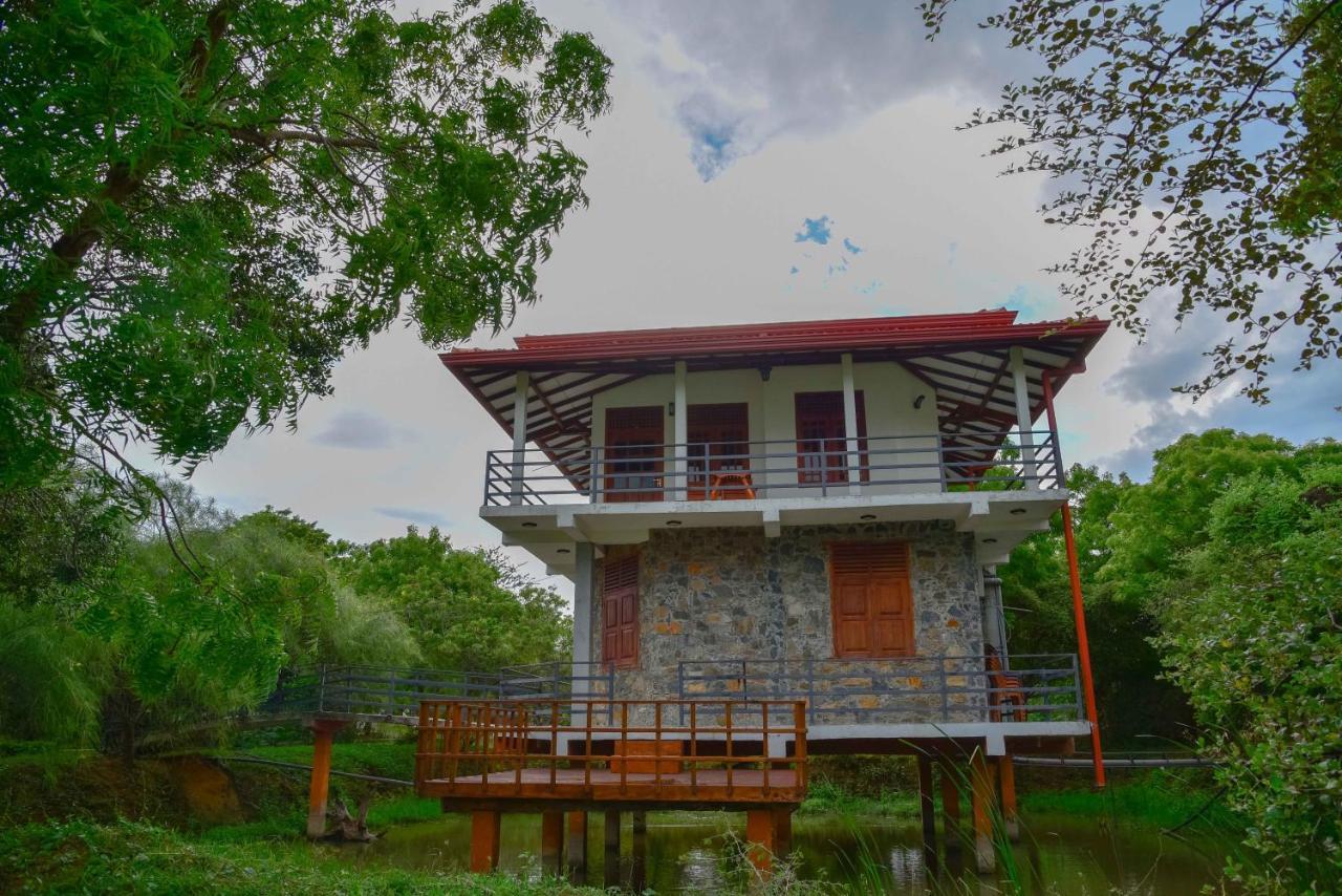 Lake Villa Resort Tissamaharama Exterior foto