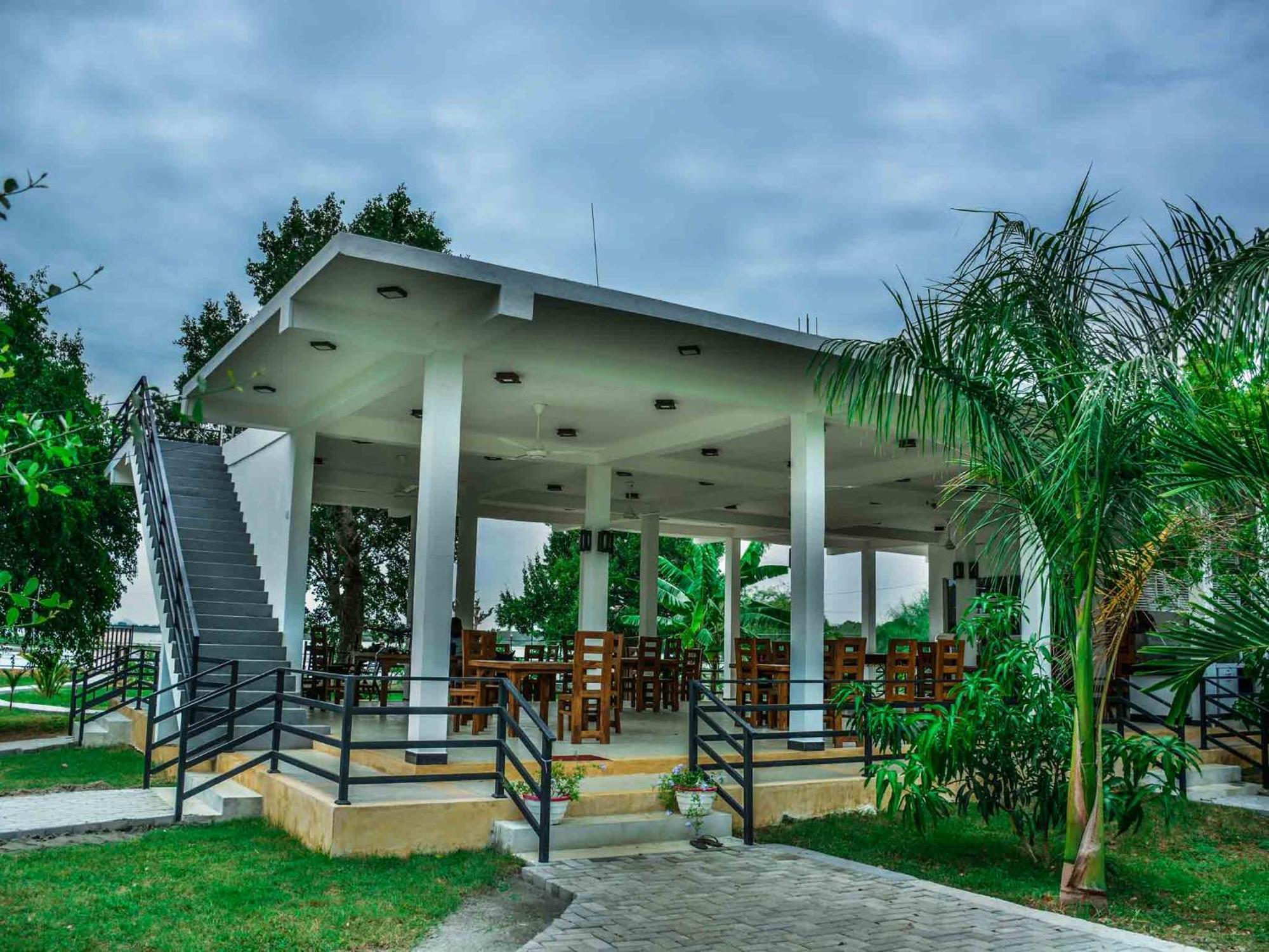 Lake Villa Resort Tissamaharama Exterior foto