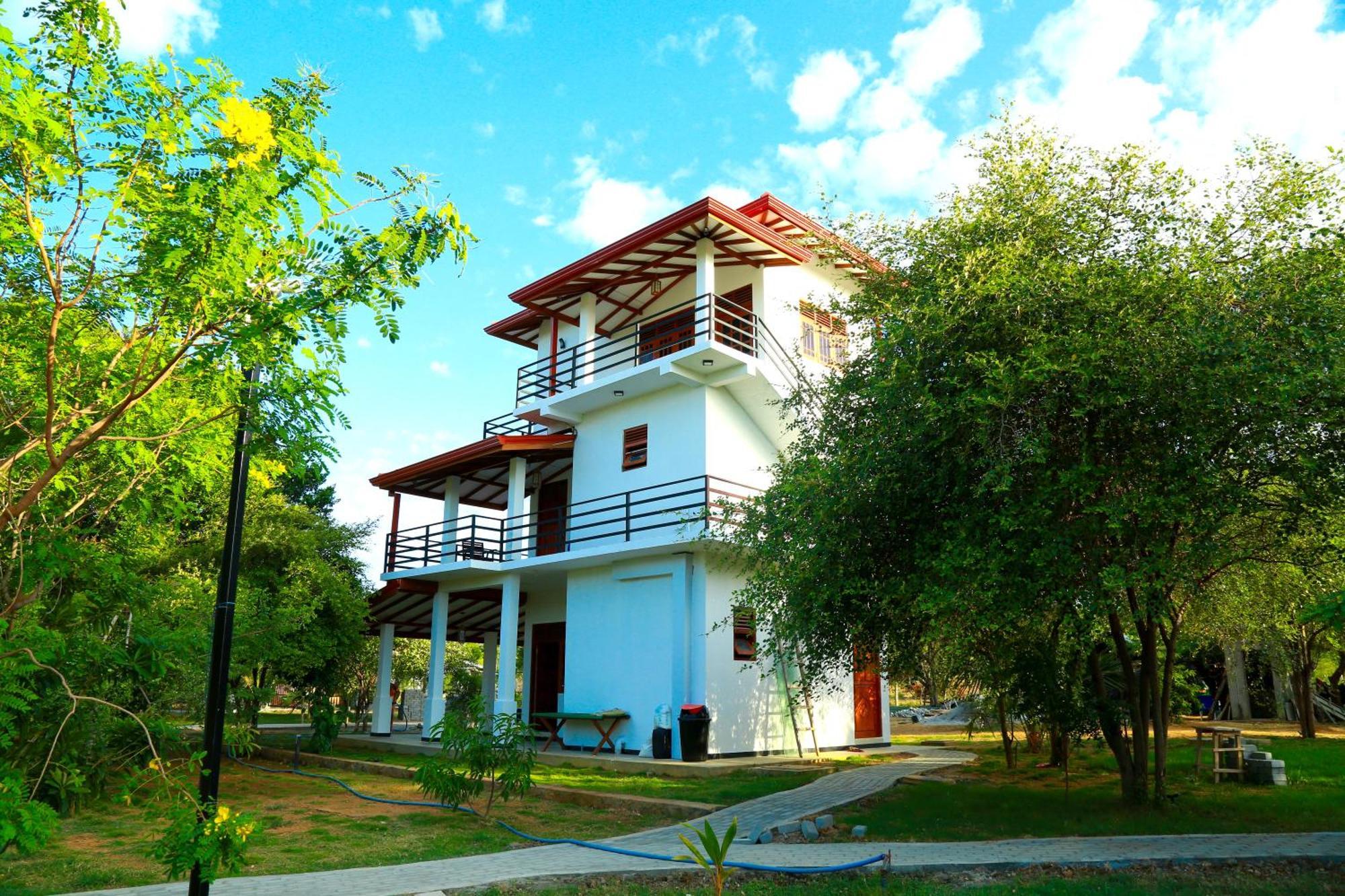 Lake Villa Resort Tissamaharama Exterior foto