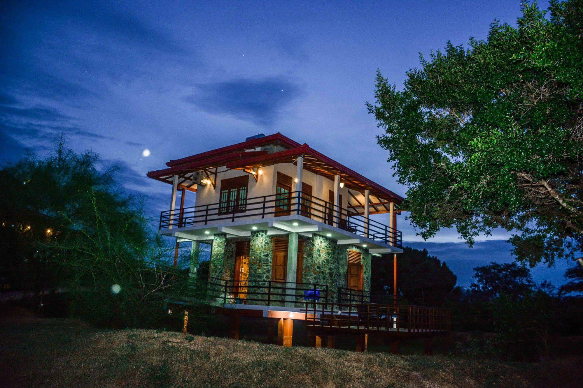 Lake Villa Resort Tissamaharama Exterior foto